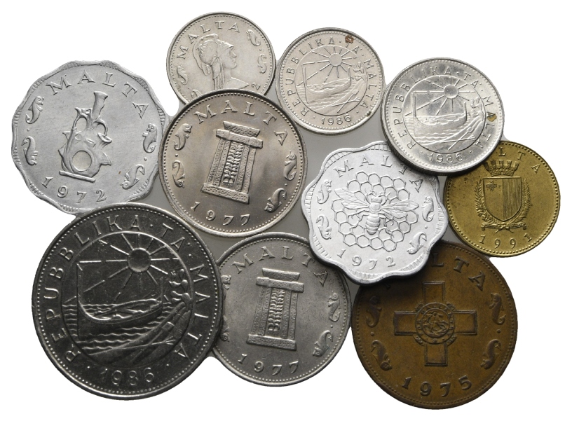  Malta; Lot Kleinmünzen   