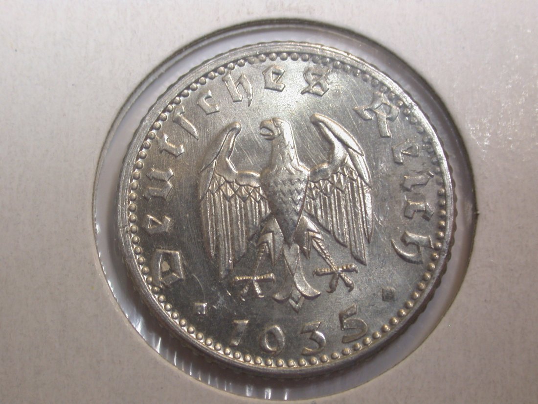  F-03  3.Reich  50 Pfennig 1935 G in vz-st, kl. Fleck seltene Erhaltung  Originalbilder   