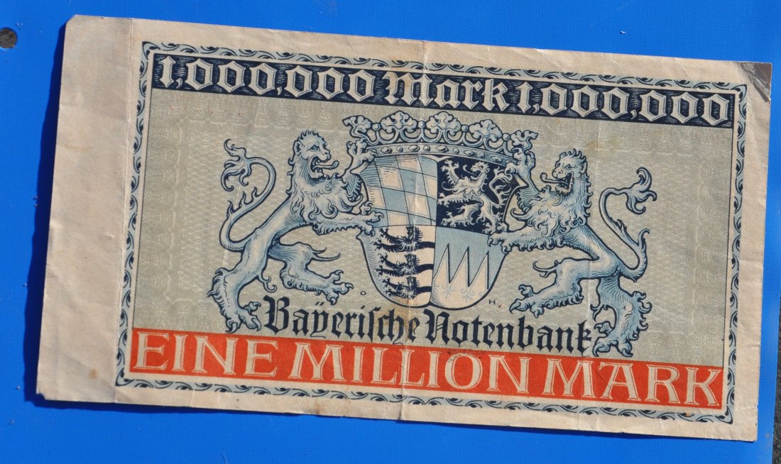 DEUTSCHES REICH Bayerische Notenbank 1 MILLION MARK 1923 **SS**