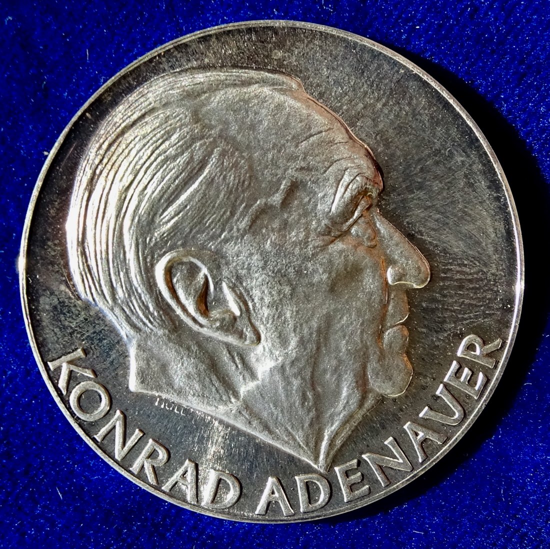  Konrad Adenauer 1967 Medaille von Holl auf seinen Tod.   