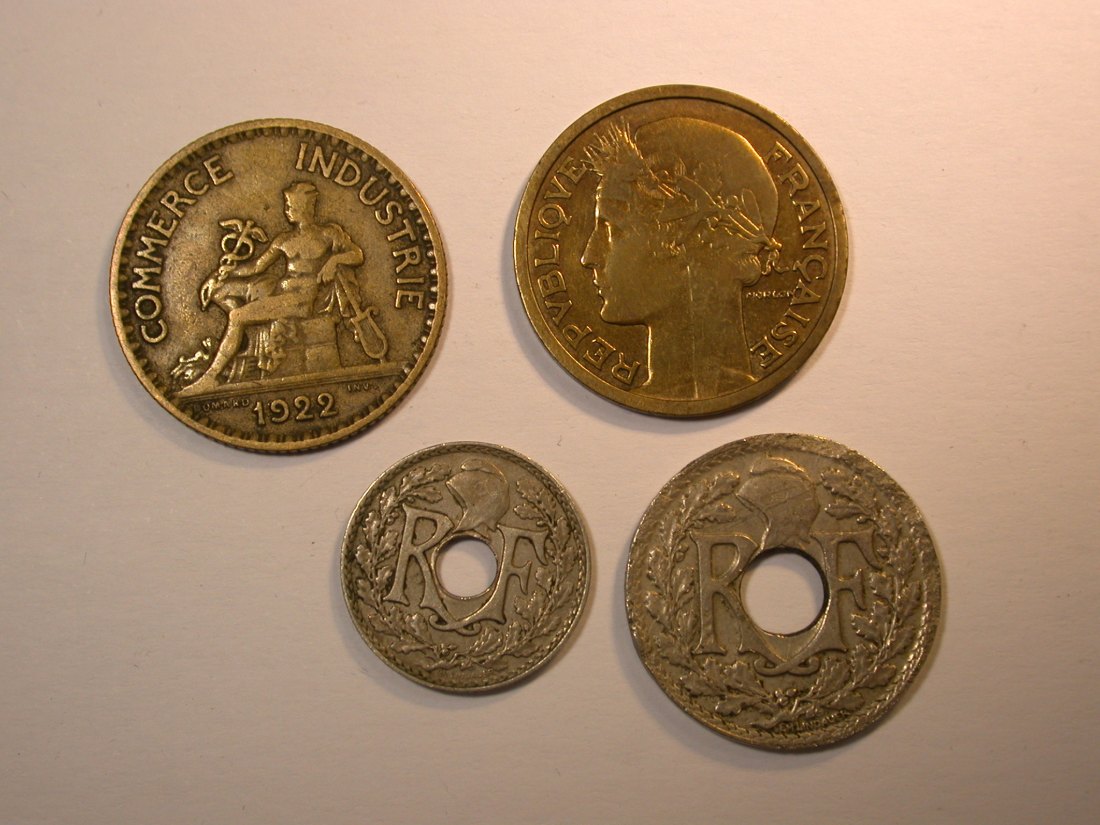  F18  Frankreich  4 Münzen älter   Originalbilder   