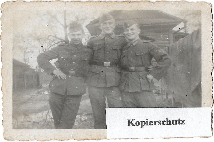  Fotografie Drittes Reich, Wehrmacht, drei Kameraden   
