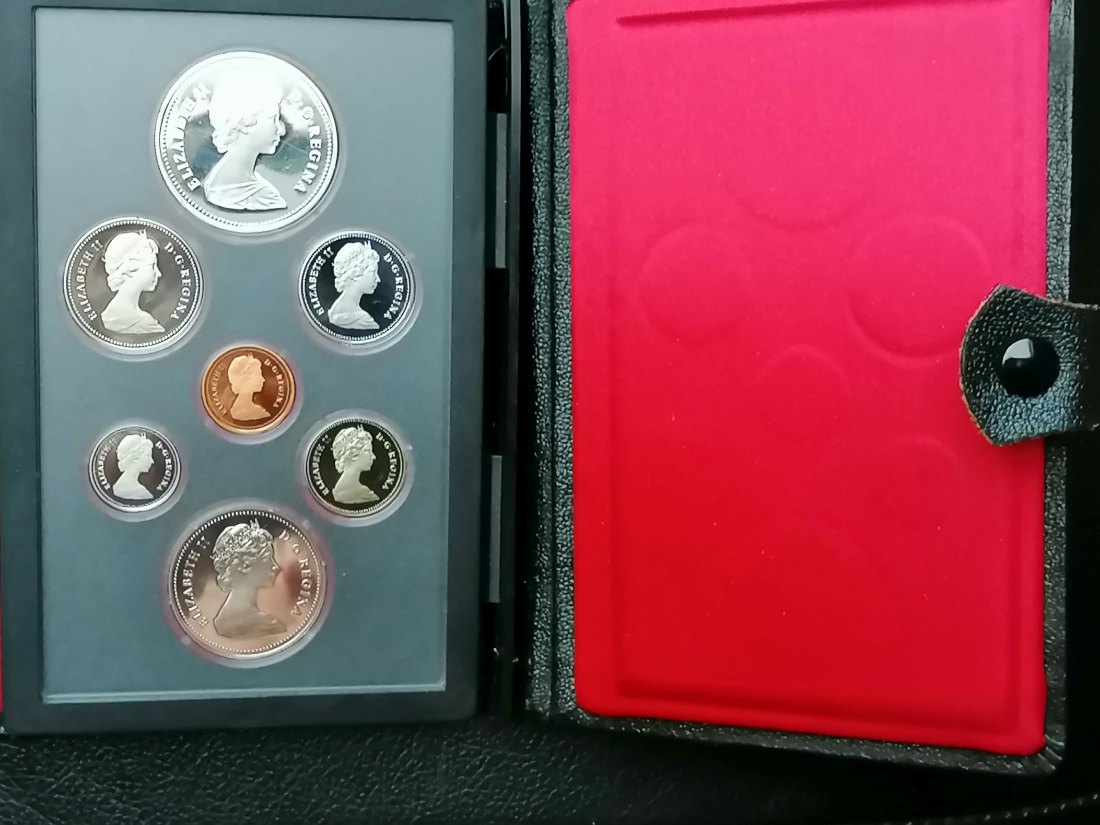  KMS Kanada 1982 Royal Canadian Mint im Originaletui Polierte Platte selten   