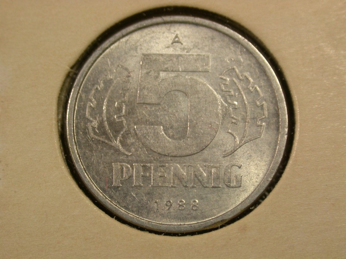 F04 DDR 5 Pfennig 1988 in vz-st/f.st Originalbilder
