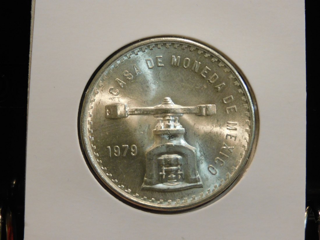 MEXICO 1 ONZA 1979.GRADE-PLEASE SEE PHOTOS.