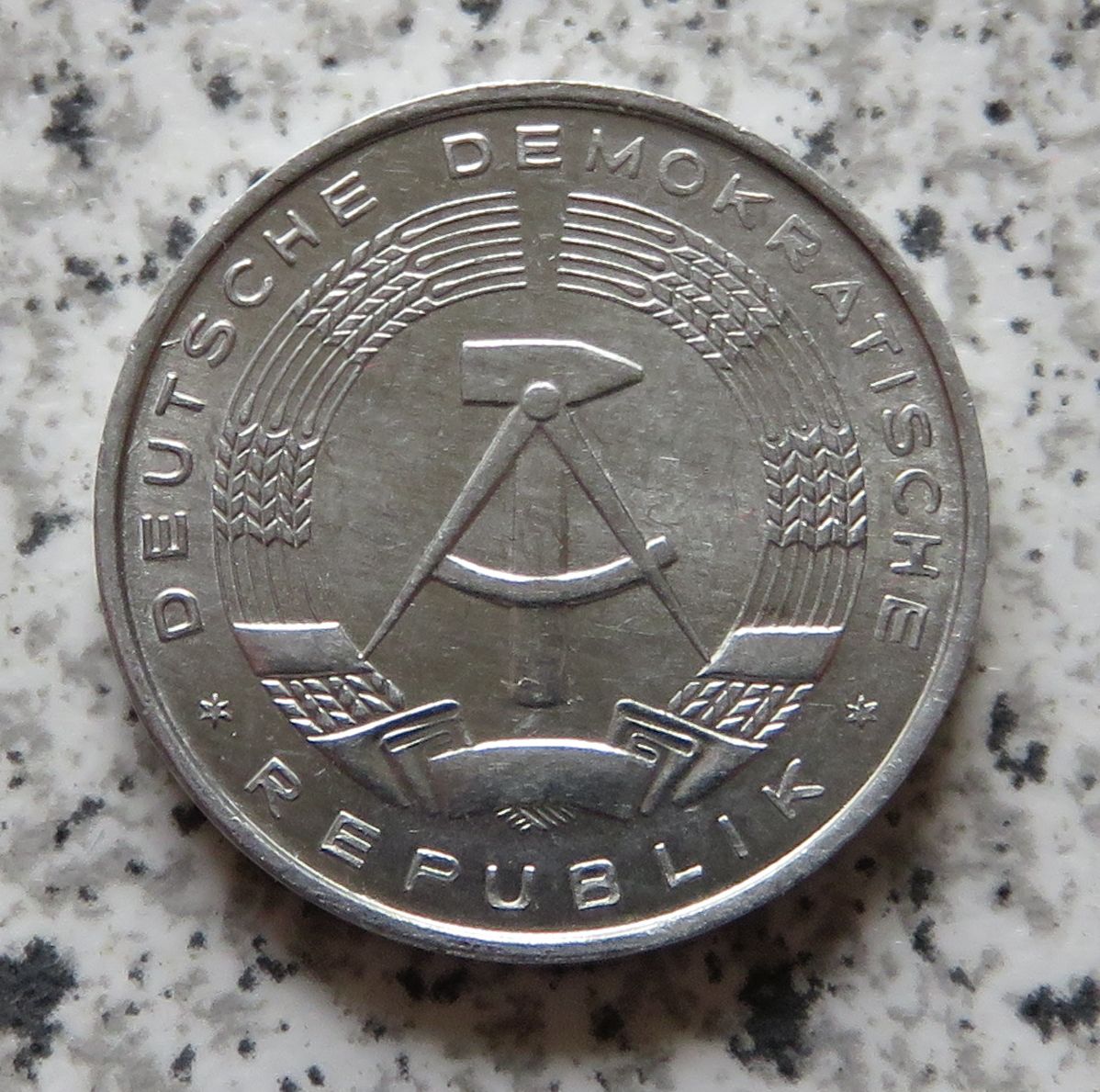  DDR 10 Pfennig 1971 A, deutlich besser   