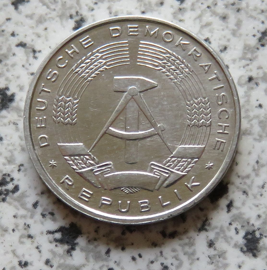  DDR 10 Pfennig 1981 A, besser   