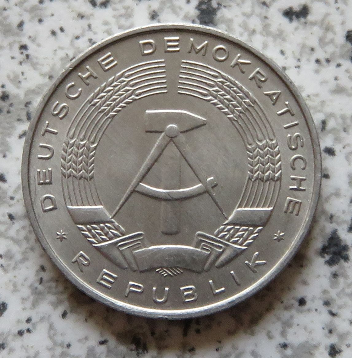  DDR 10 Pfennig 1983 A, besser   