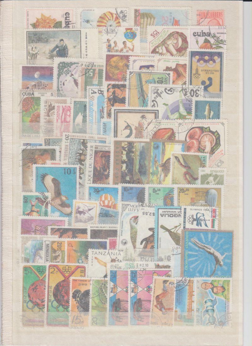  Briefmarken 100 Stueck alle Welt gestempelt, einwandfrei.   