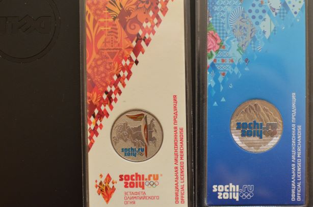 Russland 25 Rubel Kupfer-Nickel farbig Olympische Spiele Sotschi Zwei Münzen (1)2011(2) 2014