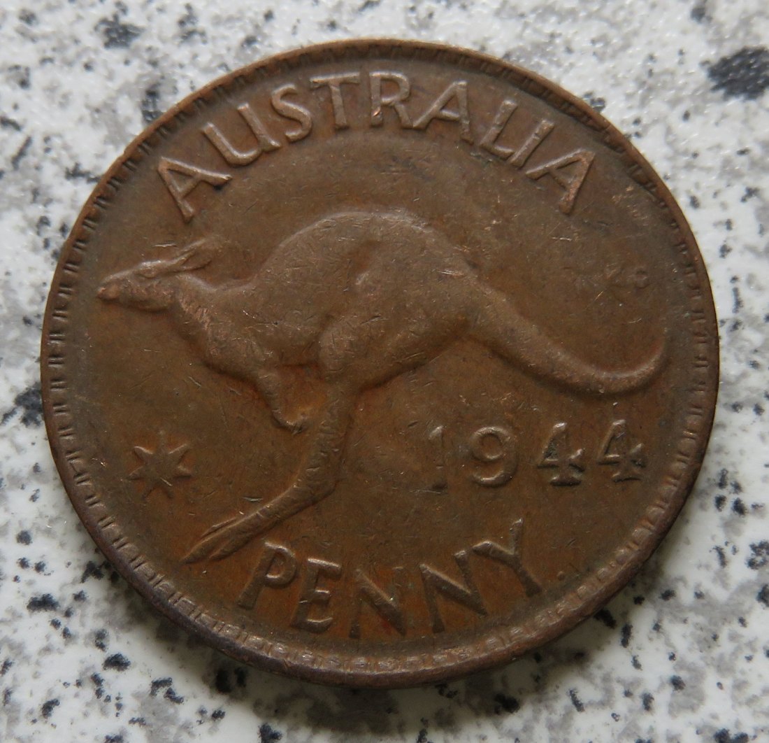  Australien One Penny 1944. (One Penny 1944 Punkt) (George VI., 1937 - 1952) (2)   