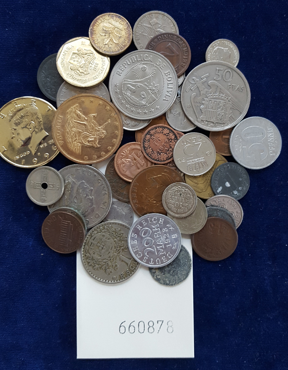  Europa; Kleinmünzen, Lot ca. 40 Stück   