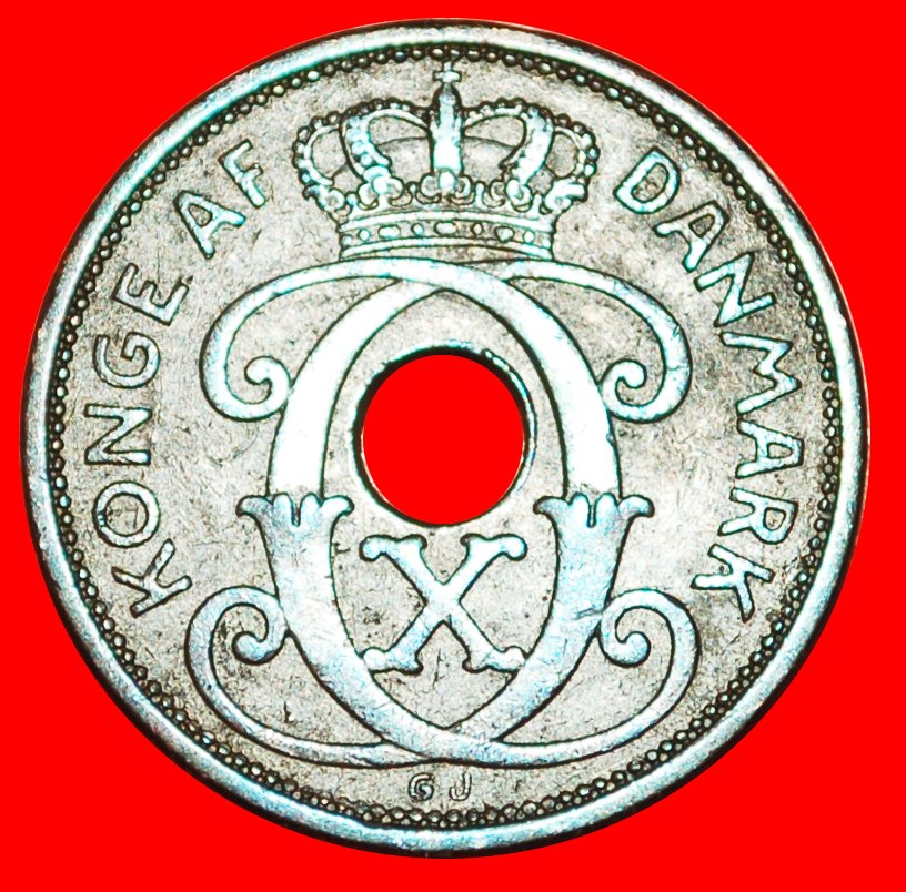  * HOLE (1926-1940): DENMARK ★ 2 ORE 1934! Christian X (1912-1947) LOW START ★ NO RESERVE!   