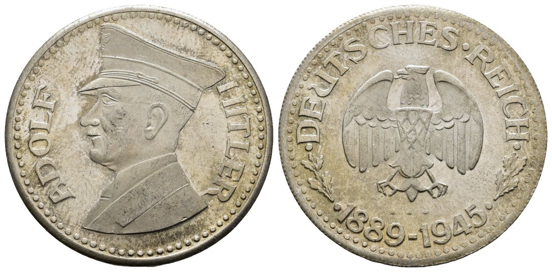PEUS 8419 Deutschland 35 mm / 15,92 g. Hitler Medaille 1945 Vorzüglich