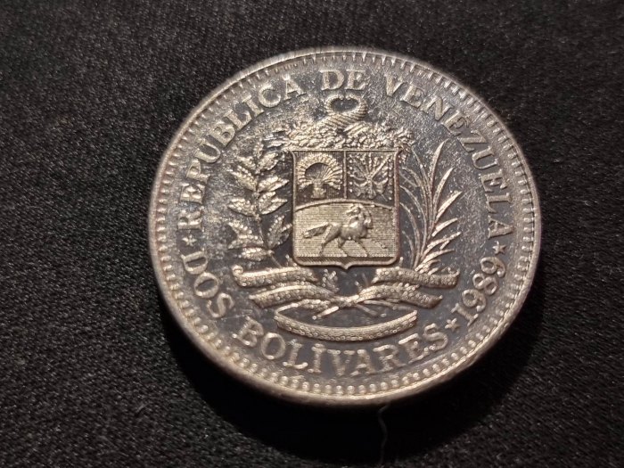  Venezuela 2 Bolivar 1989 VZ   