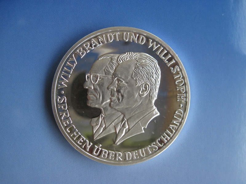  Silber Medaille Erfurt, Kassel Gipfeltreffen Willy Brandt + Willy Stoph PP DDR BRD   