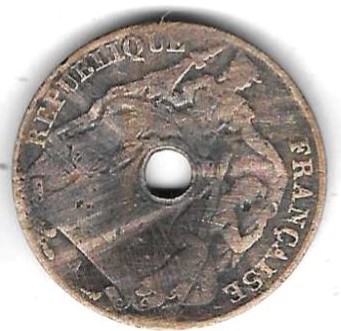  FranzösischIndochina 1 Cent 1913, Bro, schlechter Erhalt, siehe Scan unten   