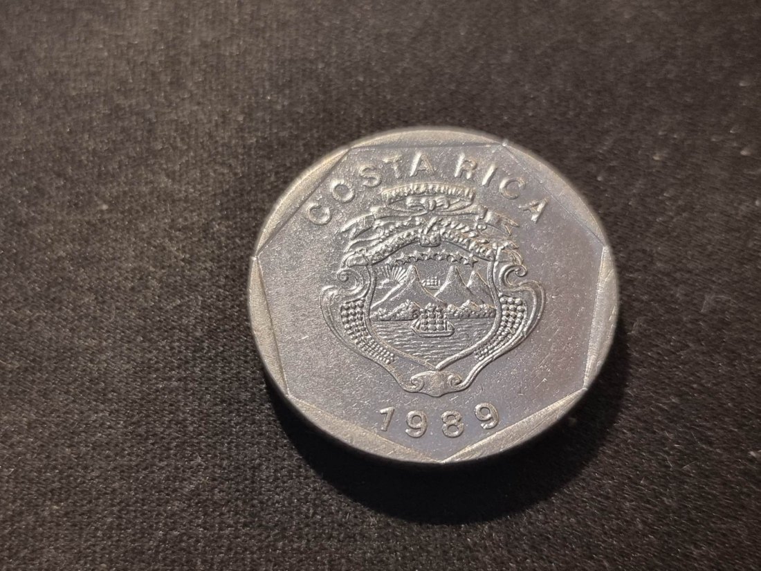  Costa Rica 5 Colones 1989 VZ   