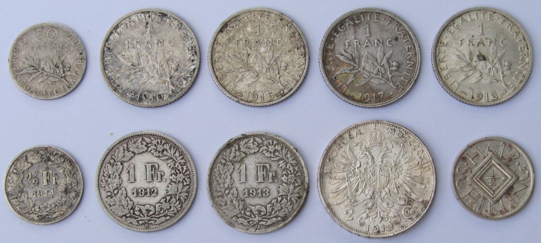  Frankreich/Schweiz/Österreich: Lot aus zehn Silberkursmünzen, zusammen 39,5 g Feinsilber   