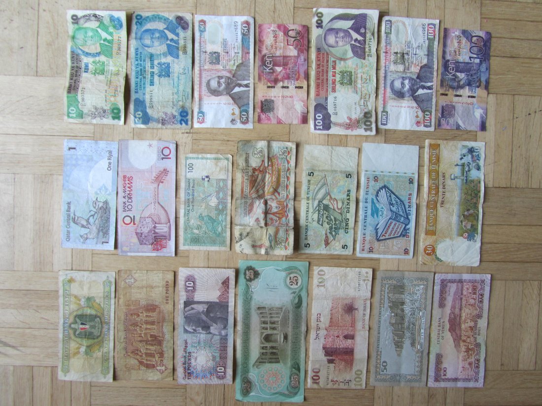  Naher Osten/Afrika: Lot aus 21 verschiedenen Banknoten   