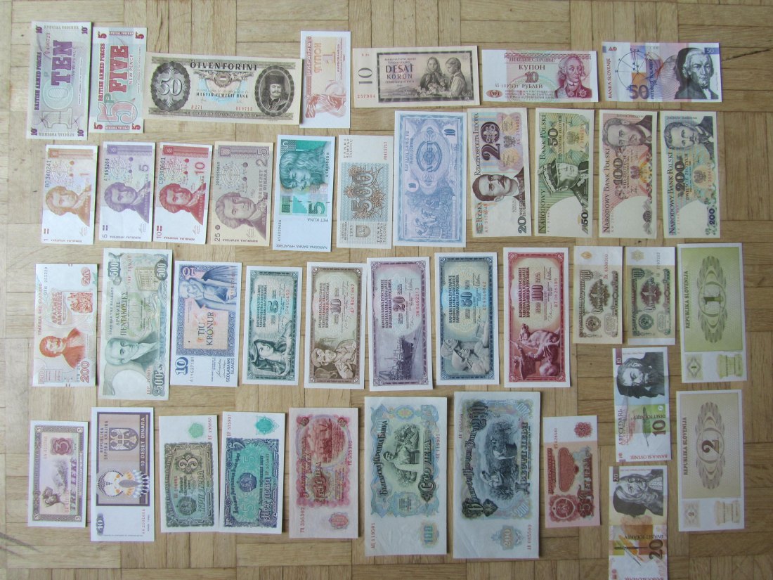  Europa: Lot aus 40 verschiedenen Banknoten, alle kassenfrisch   