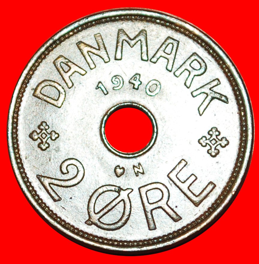  * HOLE (1926-1940): DENMARK ★ 2 ORE 1940! Christian X (1912-1947) LOW START ★ NO RESERVE!   