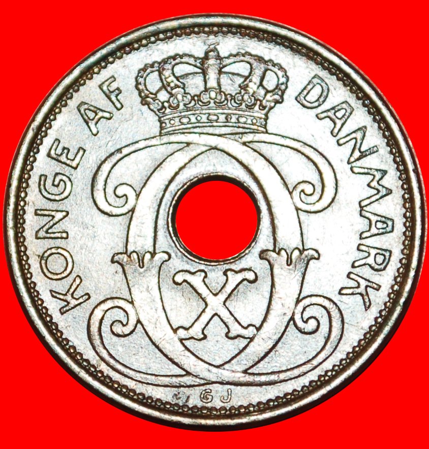  * HOLE (1926-1940): DENMARK ★ 2 ORE 1940! Christian X (1912-1947) LOW START ★ NO RESERVE!   