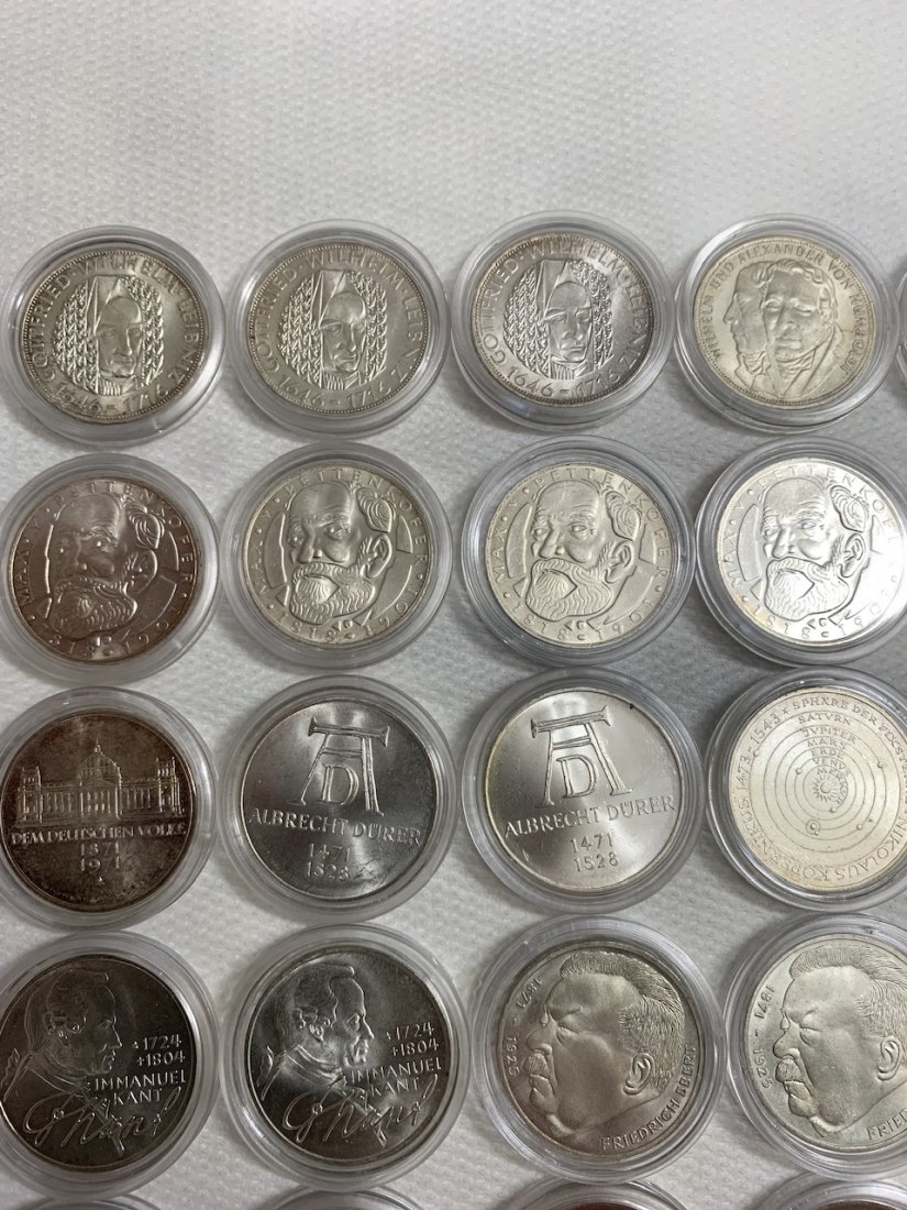  Sammlung BRD 5 DM Gedenkmünzen in Silber 55 Münzen zu 11,2g   