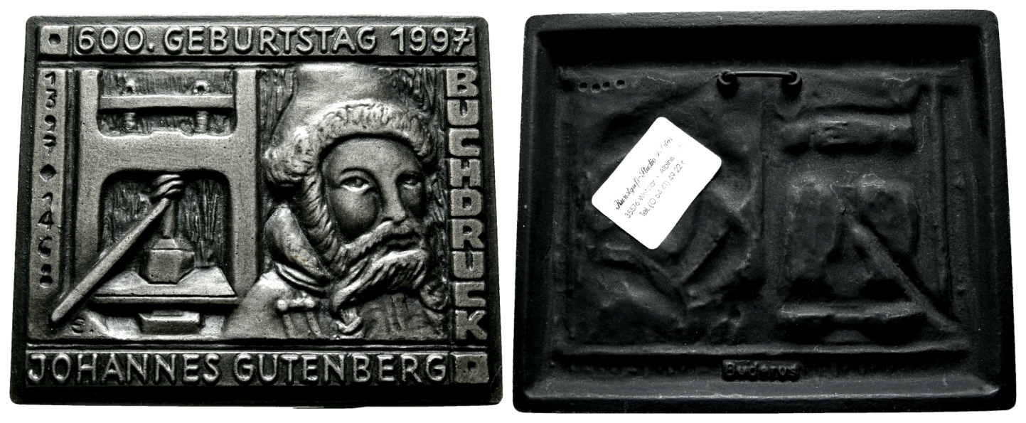  Plakette 1997; Johannes Gutenberg; Eisenguß; 208 g; B 109 x H 90 mm   
