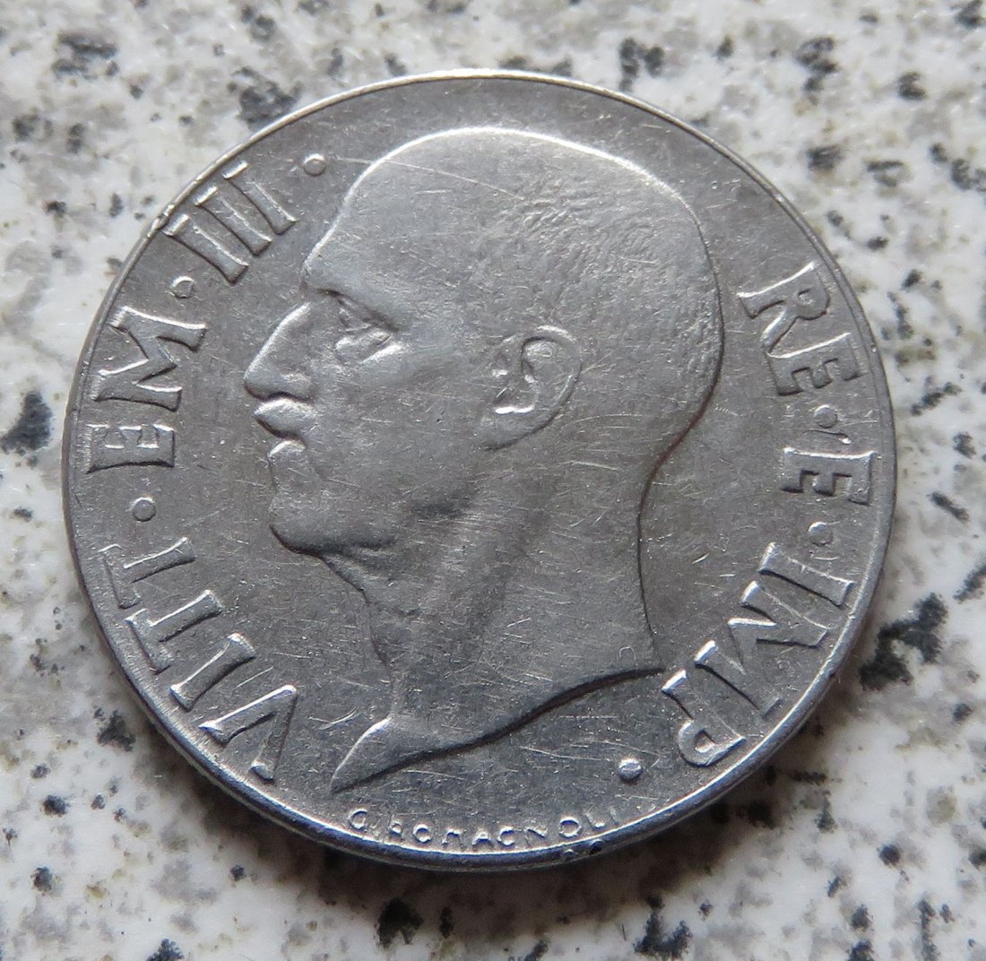  Italien 20 Centesimi 1943 R, magnetisch, Riffelrand   