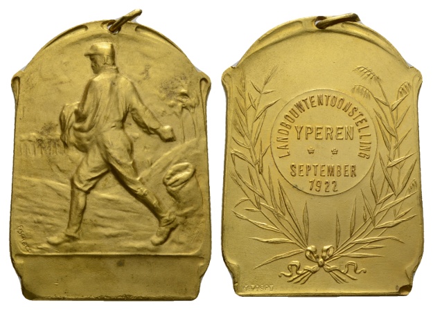  Belgien; Bronze-Plakette vergoldet 1922; tragbar; 47,98 g; H x B 60,99 x 44,21 mm   