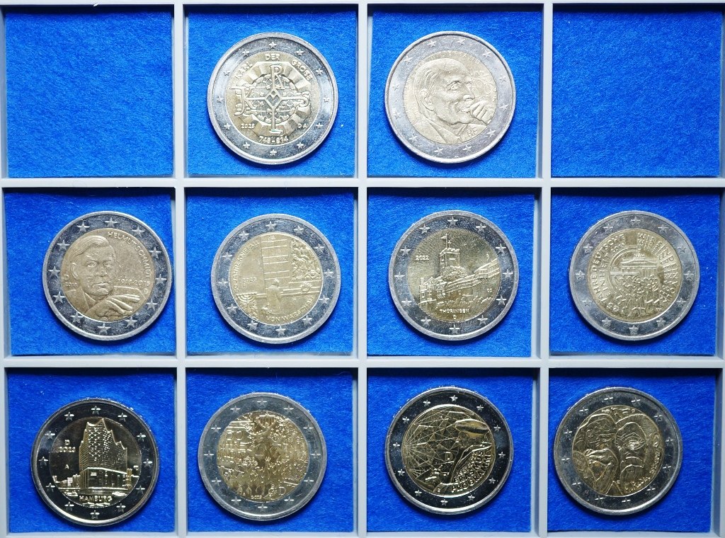  Euro, 10x 2€ Gedenkmünzen   