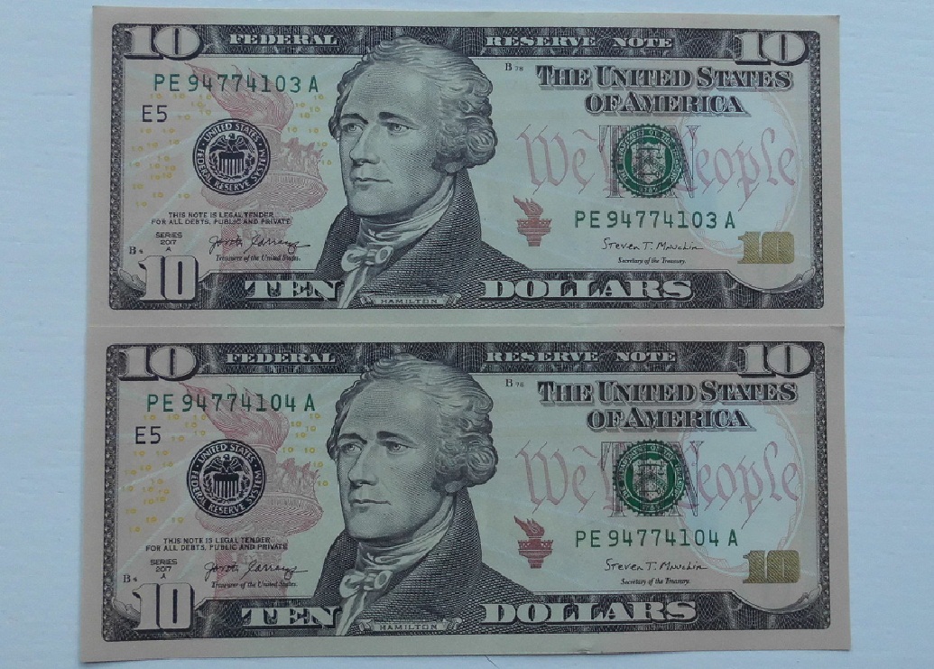  2 Stück 10 Dollar 2017 Banknoten USA kassenfrisch coloriert Folgenummer für Sammler   
