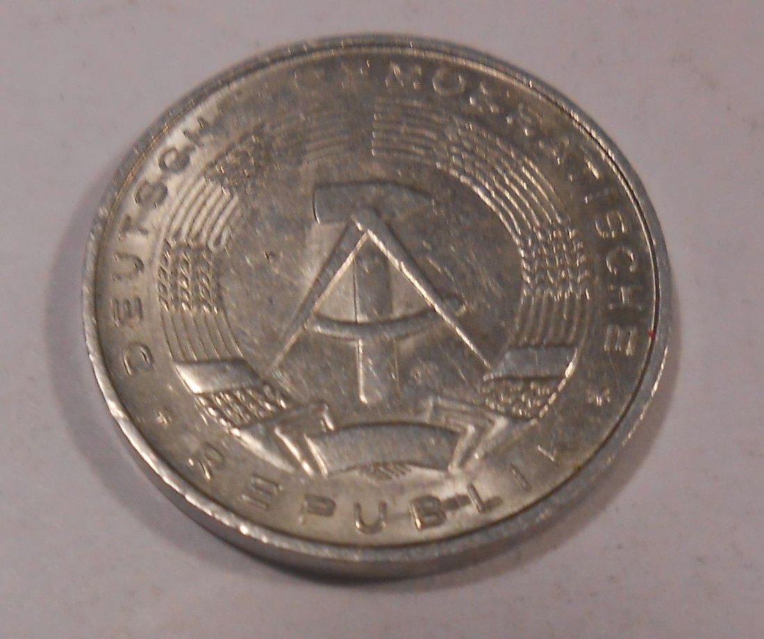  e.19 DDR 10 Pfennig 1983 A   