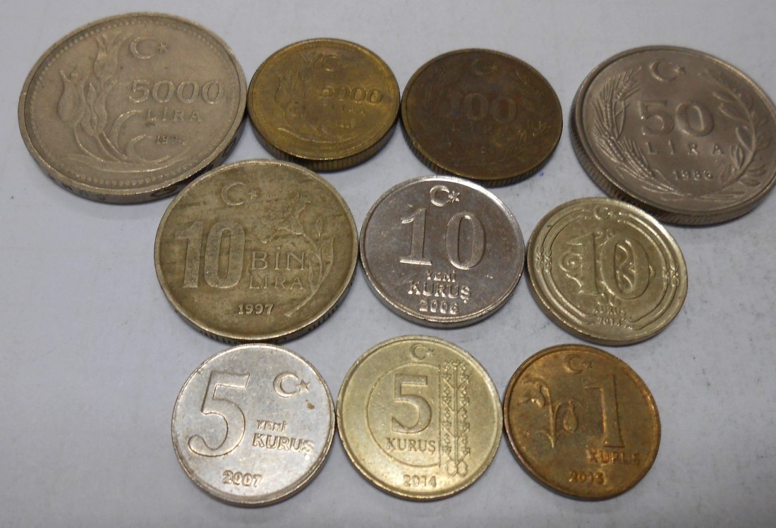 M.52.Türkei, 10er Lot, 1 Kurus, 5 Kurus,10 Kurus, 50 Lira, 100 Lira,5000 Lira,10 BIN