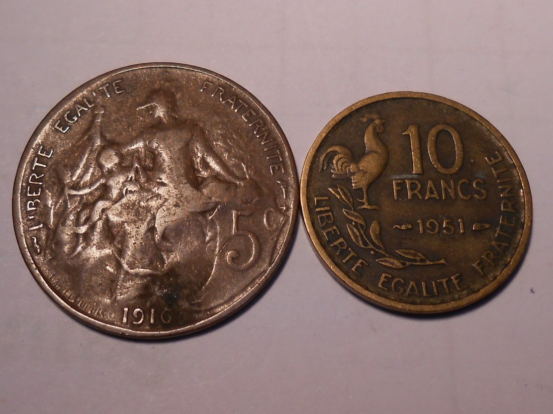  k.2 Frankreich, 2er Lot 5 Centimes 1916, 10 Francs 1951   