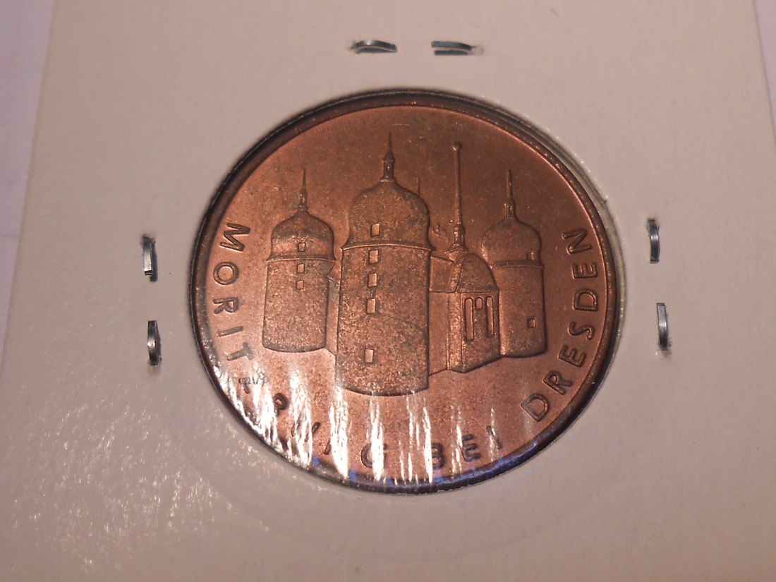  T:7.3. Medaille, DDR 1967, „Moritzburg bei Dresden“, kupferfarben, Rand glatt, Ø 26 mm   