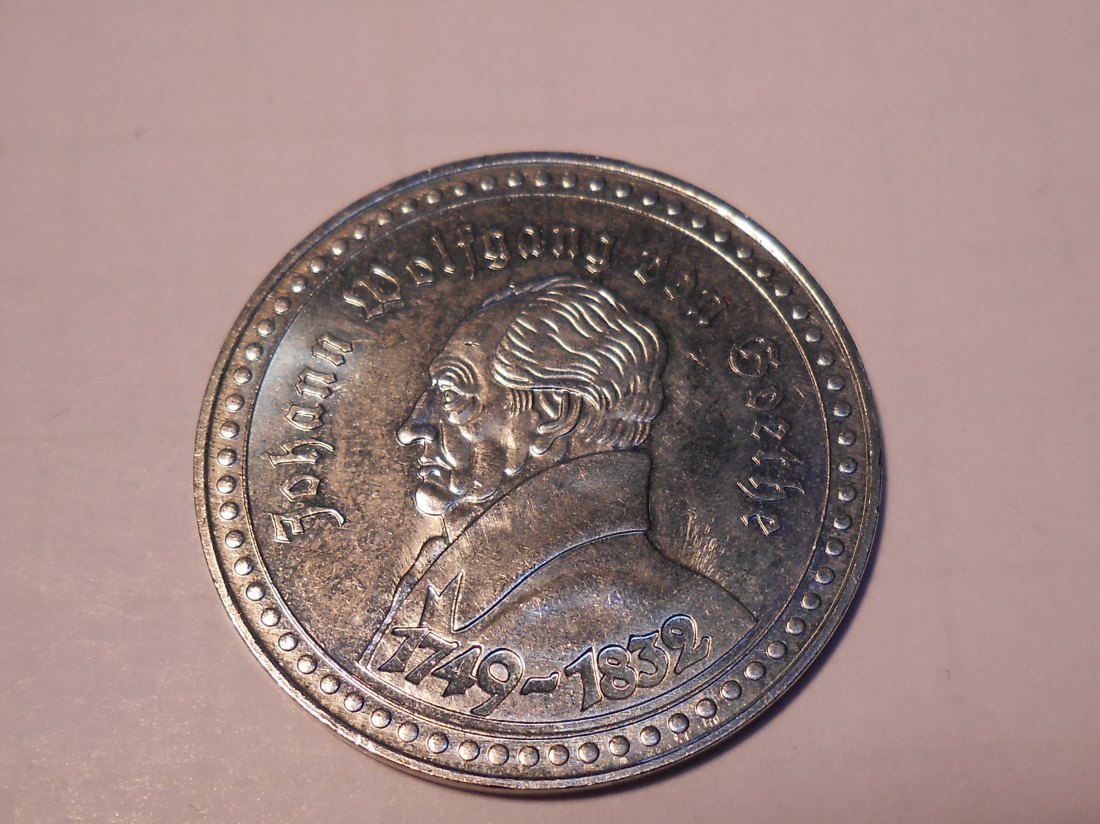  T:7.7 Medaille, Zum Gedenken an J.W.v.Goethe, zur Erinnerung an die Uraufführung von Faust, 1829 in   