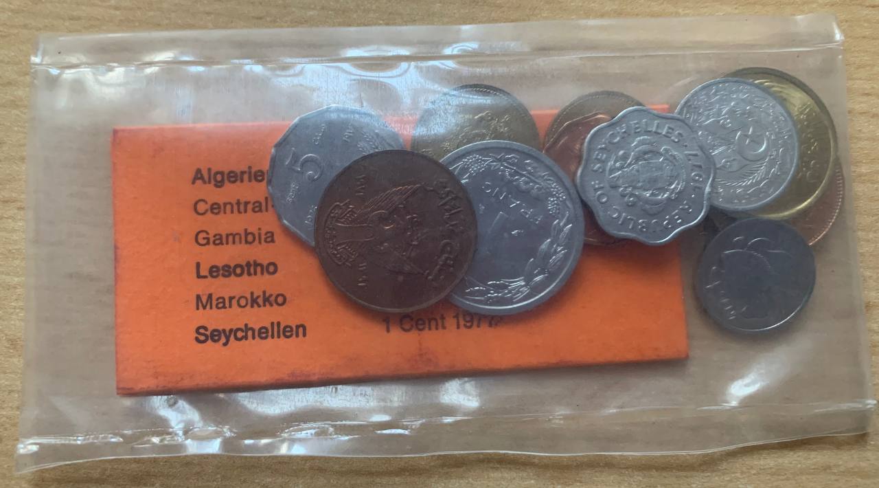  Set of world coins 12 pieces AFRIKA Taler collecting system Lot 1   