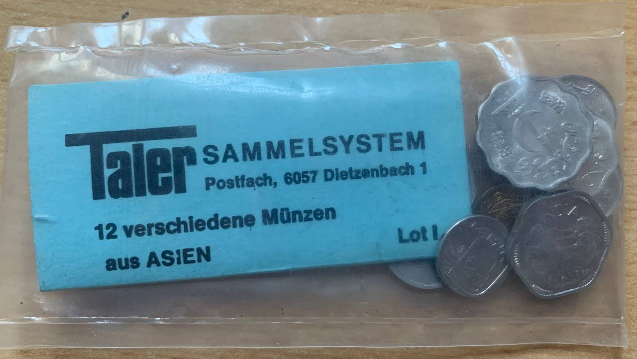 Satz Weltmünzen 12 Stück ASIEN Taler Sammelsystem Lot 1