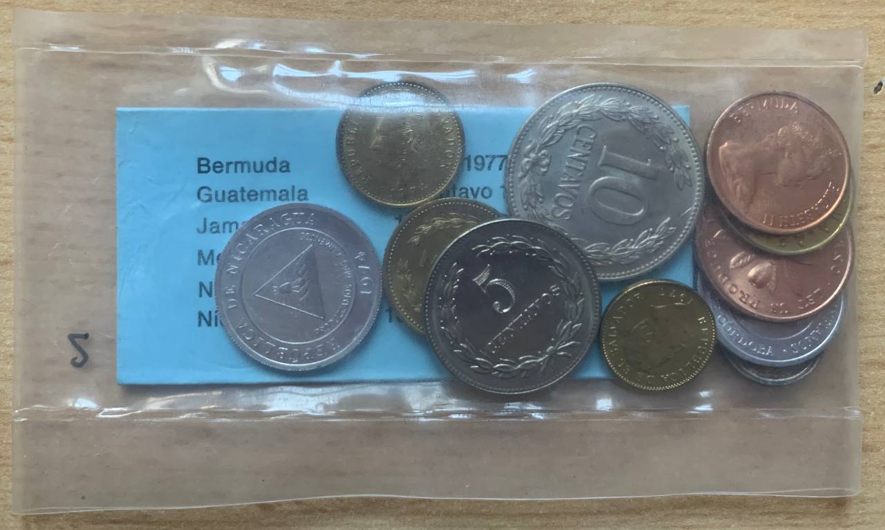  Set of world coins 12 pieces CENTRAL AND NORTH AMERICA Taler collecting system Lot 2   