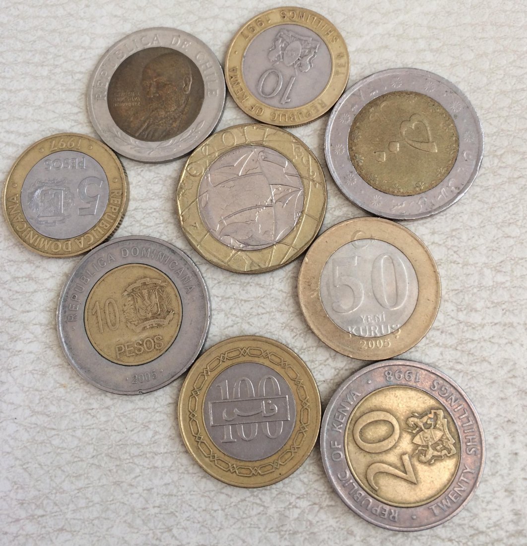  9 verschiedene Münzen, Bimetall   