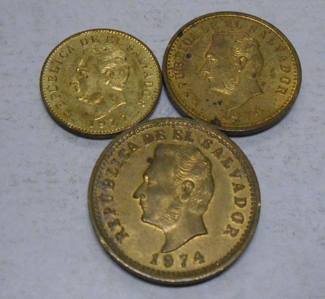 TK11 El Salvador 3er Lot,1 Centavo 1977, 2 Centavos 1974, 5 Centavos 1974