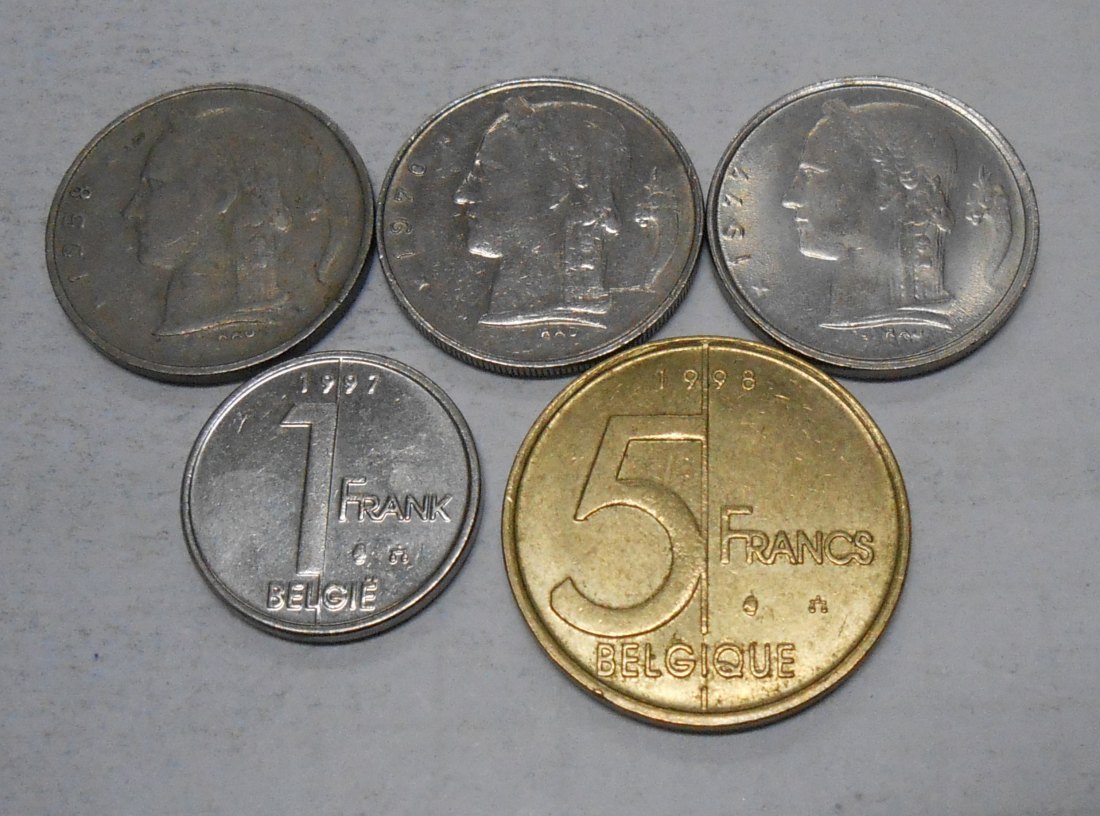  TK30 Belgien 5er Lot, 1 Franc 1958, 1 Franc 1970, 1 Franc 1977, 1 Franc 1997 , 5 Francs 1998   