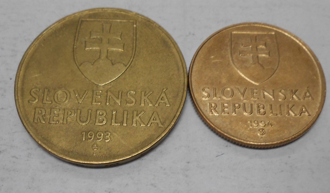  TK32 Slowakei 2er Lot, 1 Krone 1994, 10 Kronen 1993   