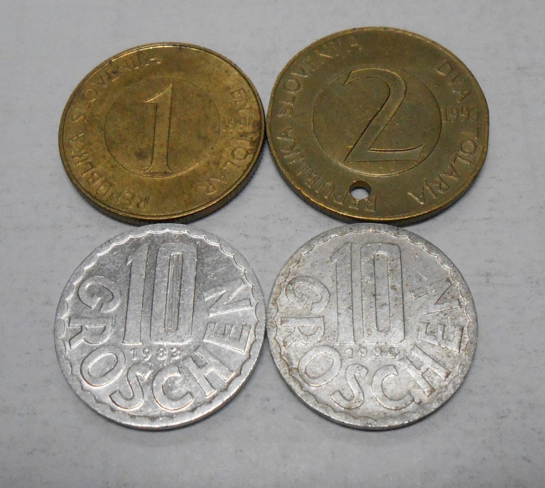  TK33 Slowenien/Österreich 4er Lot, 1 Tolar 1994, 2 Tolar 1994, 10 Groschen 1983 und 1984   