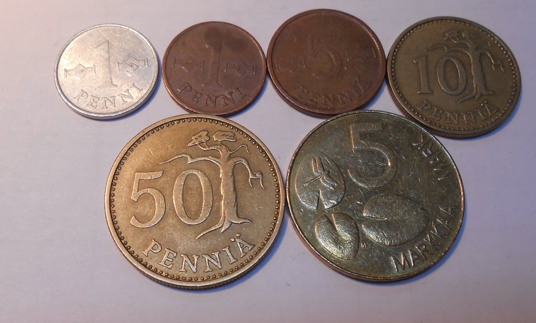 TK53 Finnland 6er Lot, 1 Penniä 65 73, 5 Penniä 72, 10 Penniä 68, 50 Penniä 68, 5 Mark 93