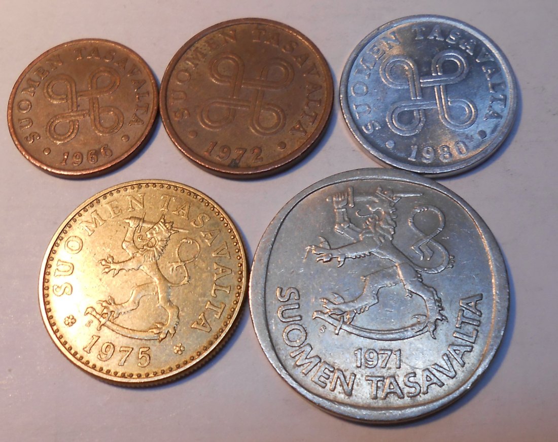  TK55 Finnland 5er Lot, 1 Penniä 1966, 5 Penniä 1972 1980, 10 Penniä 1975, 1 Mark 1971   