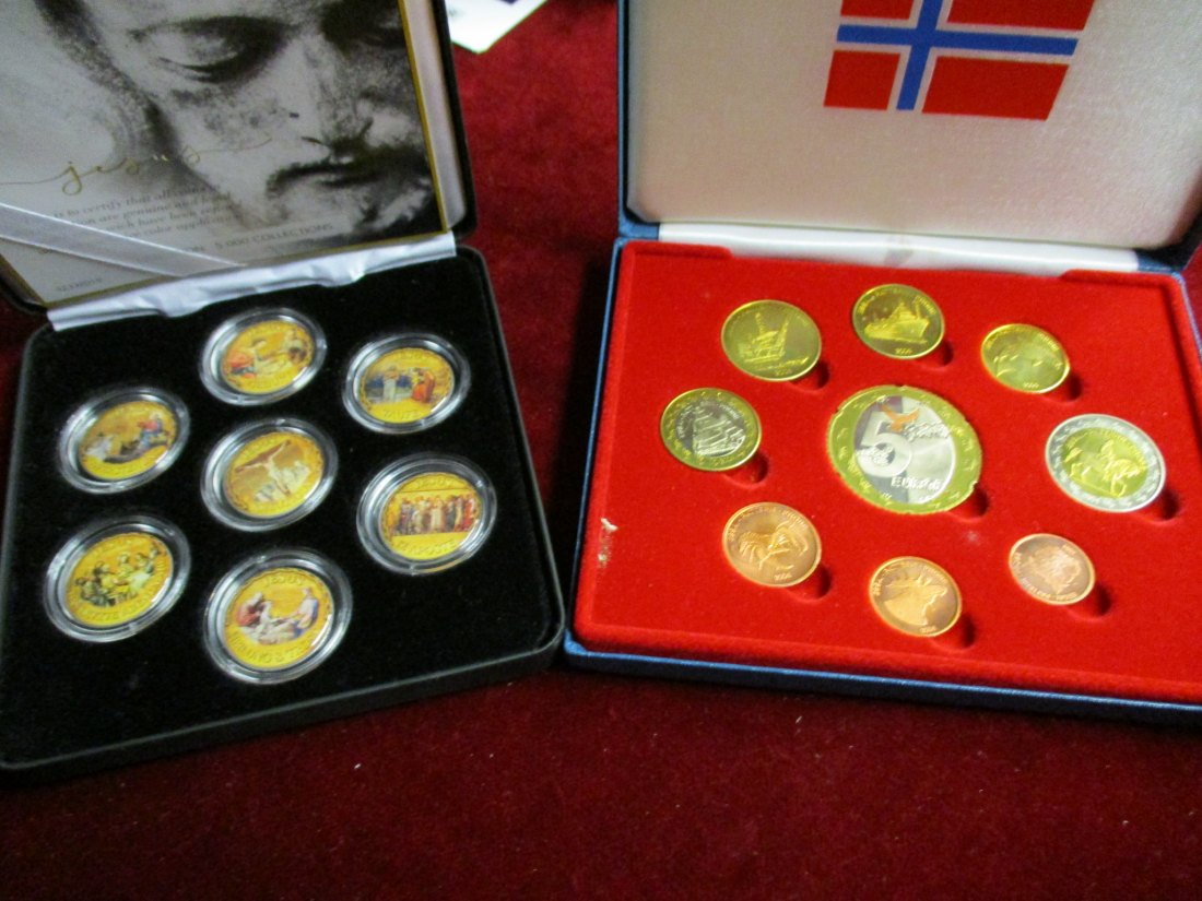  Münzen in Münzbox Siehe Foto / MN1   