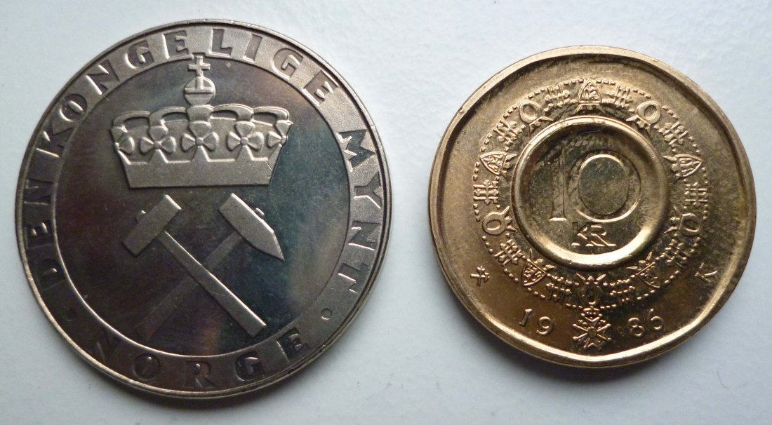  Norwegen 5 und 10 Kroner 1986 Schlägel und Hammer gekreuzt / Olaf V.   